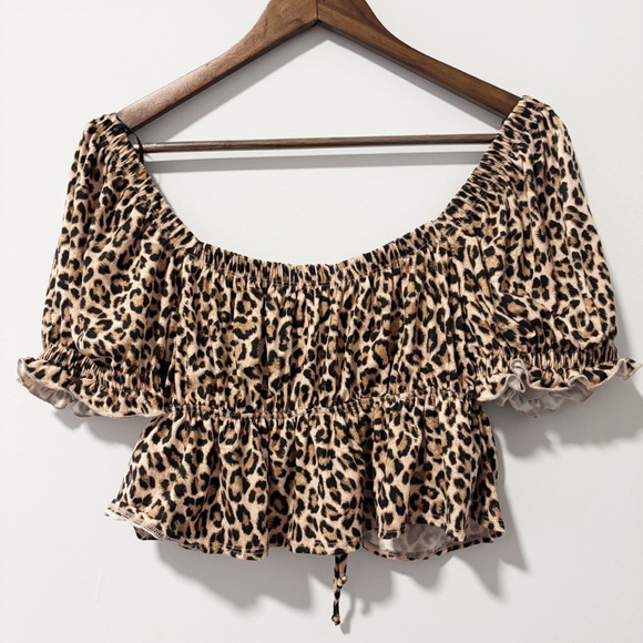 Urban Outfitters Happy Puff Sleeve Leopard Print Crop Top Womens Size Medium - Picture 10 of 10